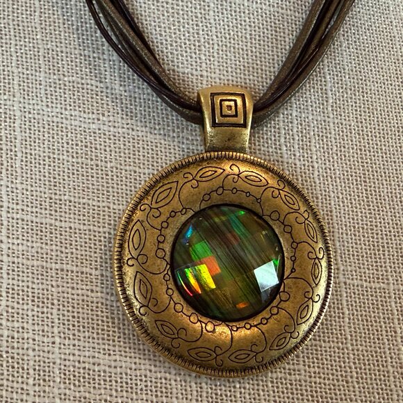 KENNETH COLE Women's Green & Gold Tribal Pendant on Cord - Picture 5 of 7